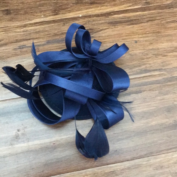 Fascinator - Picture 2 of 3